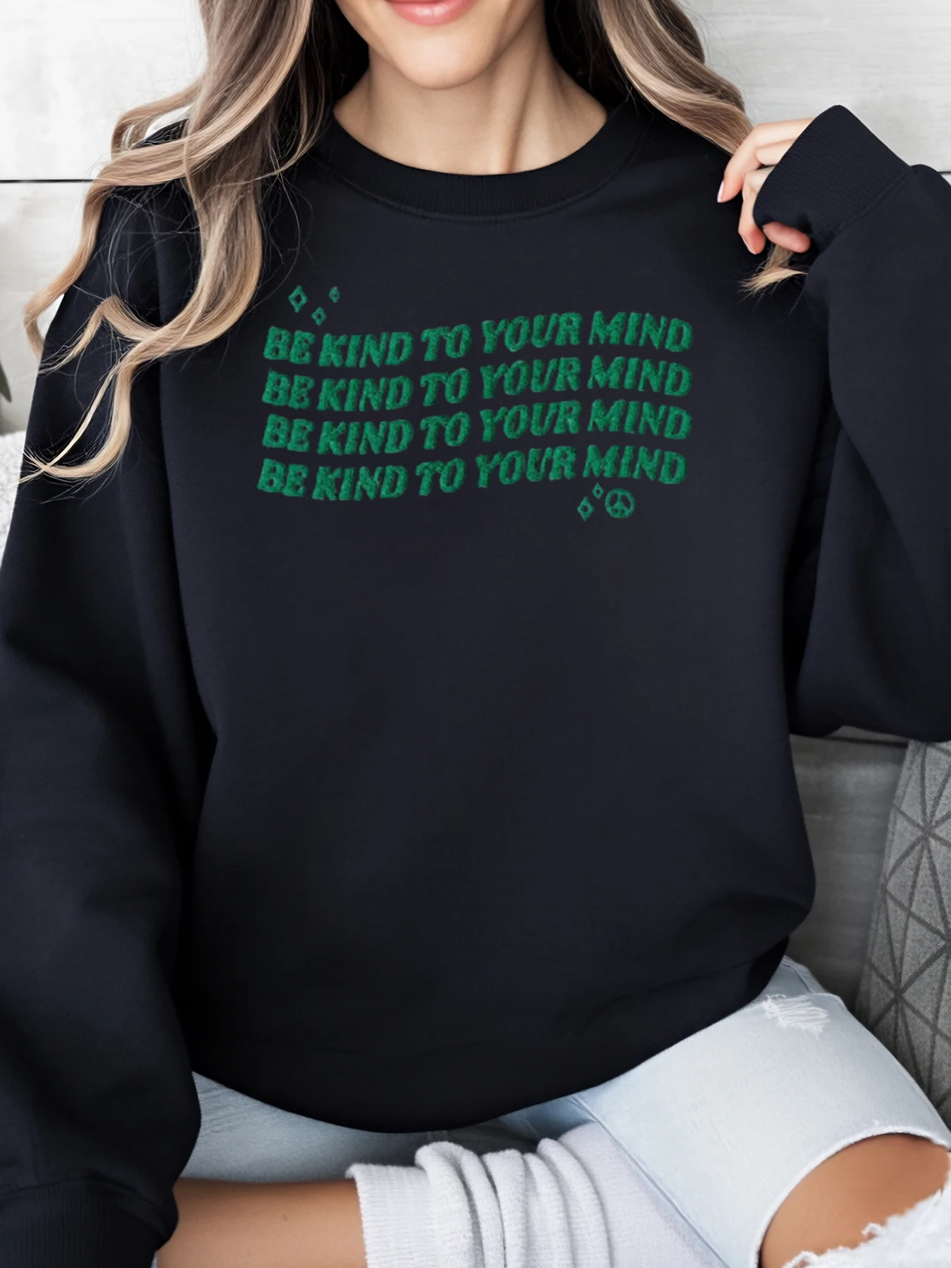 

Толстовка с принтом Be Kind to Your Mind, женская повседневная одежда на Хэллоуин, черная, больших размеров