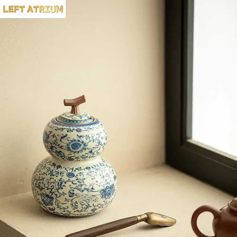 600ML Blue and White Twisted Lotus Ru Kiln Ceramic Tea Can Gourd Storage TeaCan Sealing Moisture-proof Tea Coffee Container Gift
