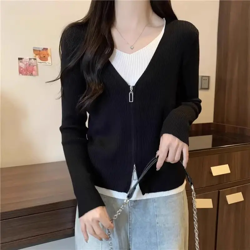 Spring Autumn Fashion V-neck Long Sleeve Fake Two Pieces Cardigan Women\'s Clothing Youth Knitting Simplicity Chic Korean Tops