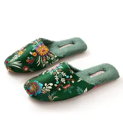 2024 New Women's Autumn Winter Embroidered Cotton Slippers Soft Sole Non Slip Plush Warm High Quality Home Silk Slippers
