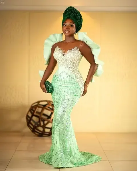 Luxueux Aso Ebi scintillant sirène dentelle cristal perlé robe de bal Sexy col Transparent formelle fête robe de soirée personnalisée