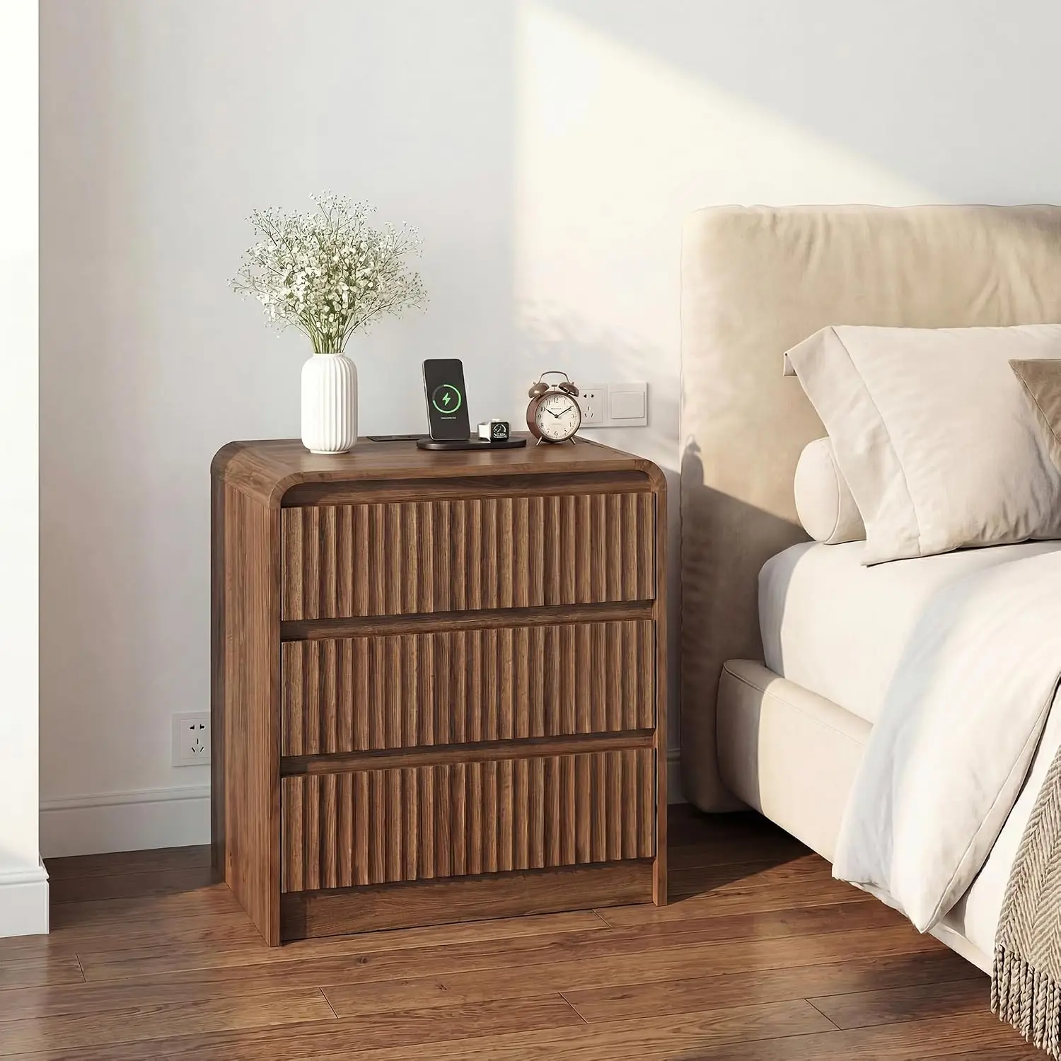 Nightstand Set of 2,Fluted Nightstand with Charging Station,Wooden Bedside Table with Curved Profile Design,Customized