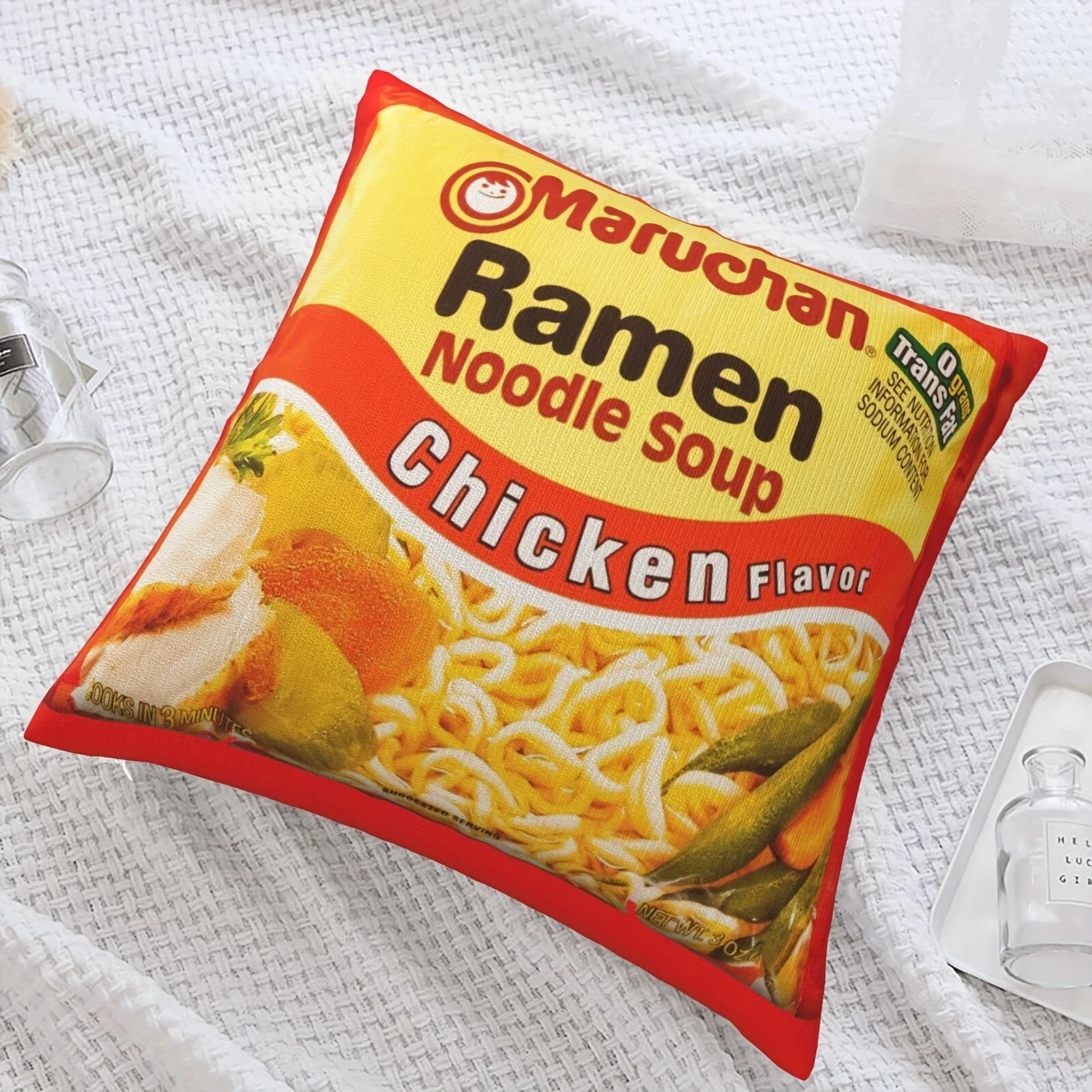 Funda de almohada con comida divertida, funda novedosa suave y acogedora, diseño instantáneo de pollo, sopa de fideos y ramen, perfecta para dormitorio, sofá