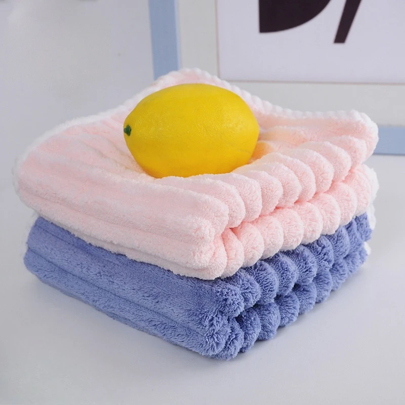 Bathing Shower Stripe Coral Fleece Towels Ultra Soft Thick Super Absorbent Lint Free Quick Dry Bath Towel for Home Use Candy 1Pc