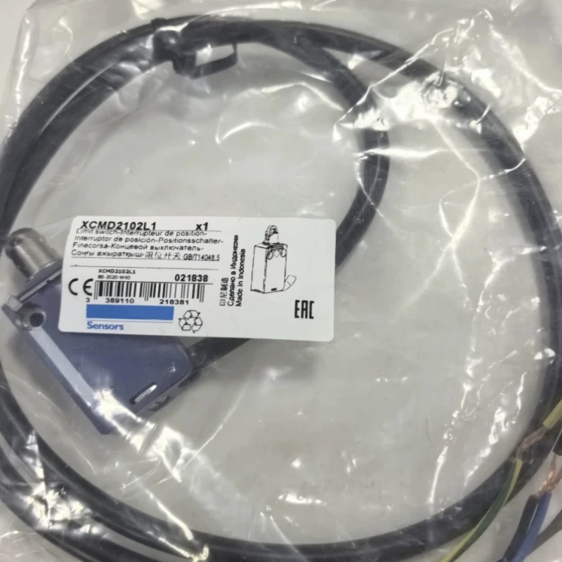 XCMD2102L1 XCMD2110L1 XCMN2103L1 XCMD2102L2 XCMD2102L3 XCMD2110L2 XCMD2110L3 Brand New Original Limit Switch Stock Supply