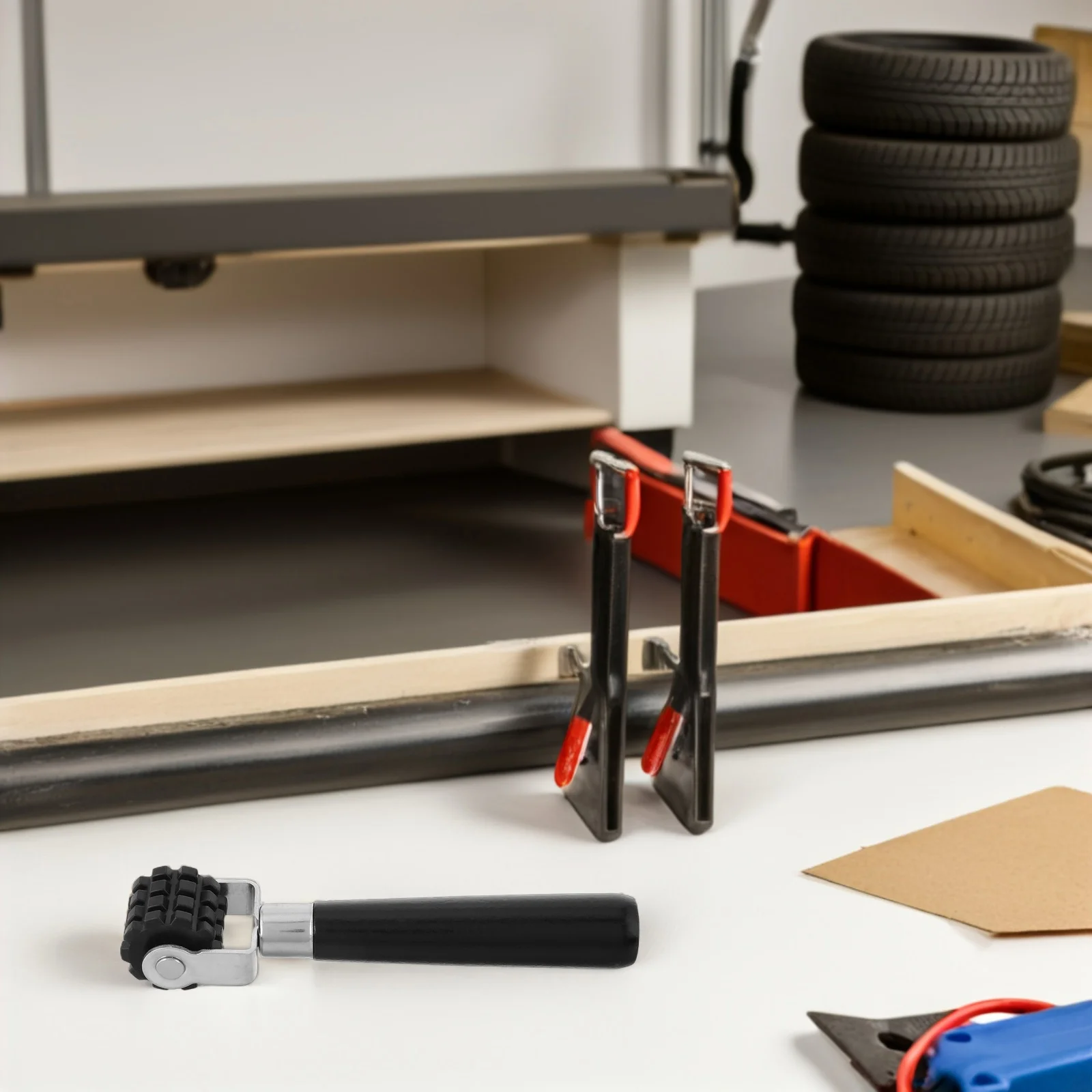 

Car Sound Insulation Roller Tool High Efficiency Noise Reduction Durable Roller For Car Audio Installation Soundproofing