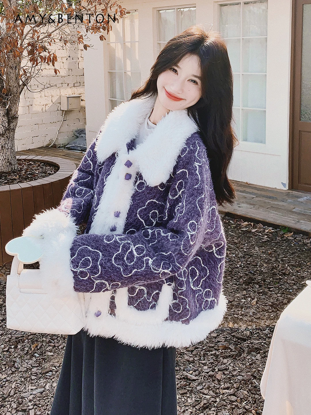 

2025 Autumn Winter New Women's Purple Floral Embroidery Loose Casual Versatile Turn-Down Collar Single-Breasted Woolen Coat