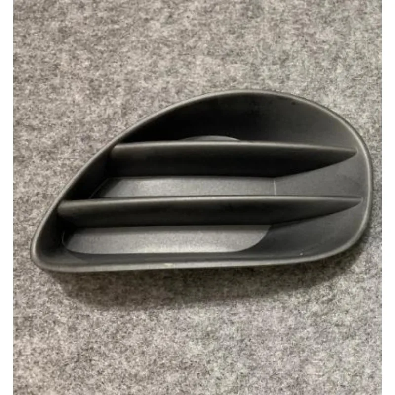 

For Toyota Yaris 2008–2009 2010 Front Fog Light Covers with Holes Front Bumper Fog Light Frames with Hole-less Covers