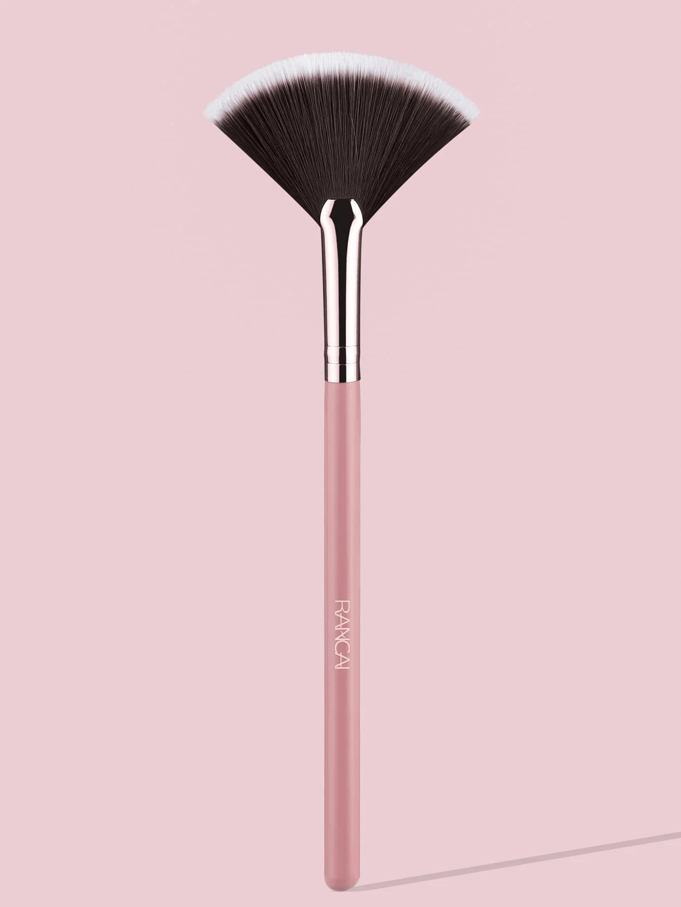 1 RANCAI Fan Brush, for Highlighting and Blending | Soft Synthetic Fan-Shaped Bristles, Suitable for Powder and Liquid Products