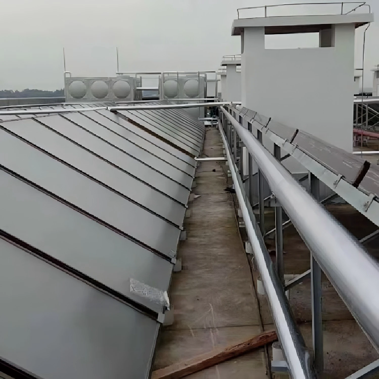 2026 High Efficiency Solar Compact Pressurized Flat Plate Sun Collector 1.89 Absorption Area 92% Transmittance for Solar Waterpr