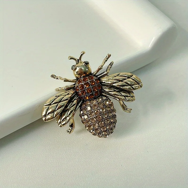 Luxe grote vintage dames meisjes kristallen bij broche speld mode elegante dame prachtige insecten strass badges cadeau's