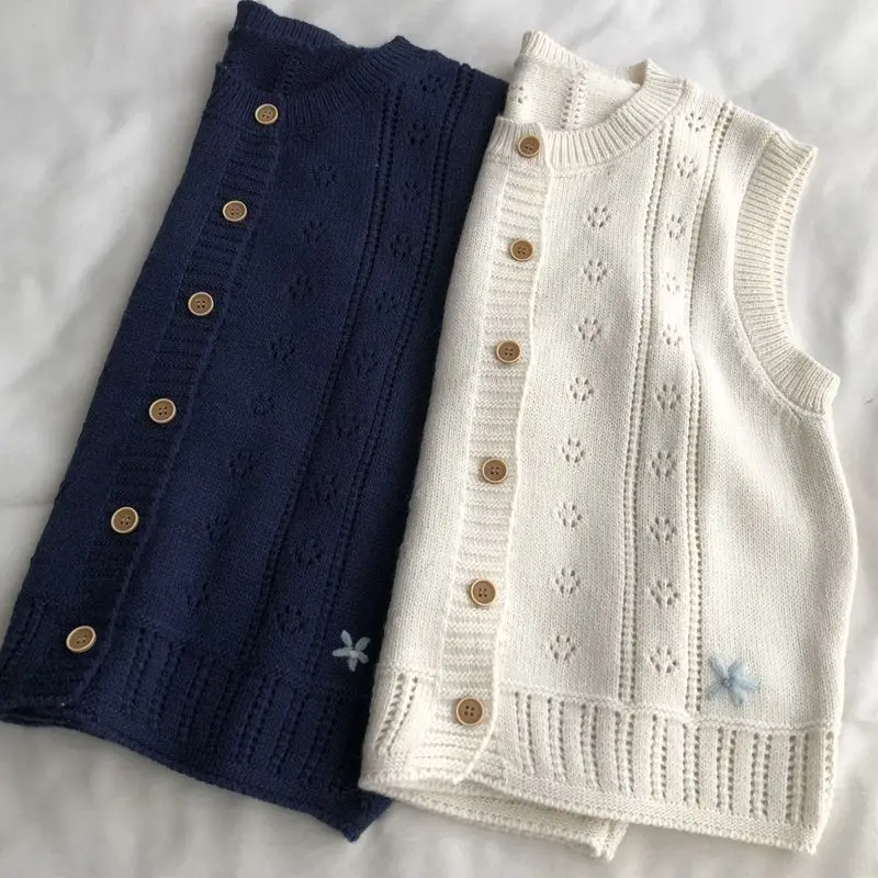 Chaleco de punto con huecos de flores pequeñas, bordado que combina con todo, estilo de otoño para mujer, nuevo chaleco suelto en capas, Top de cuello redondo