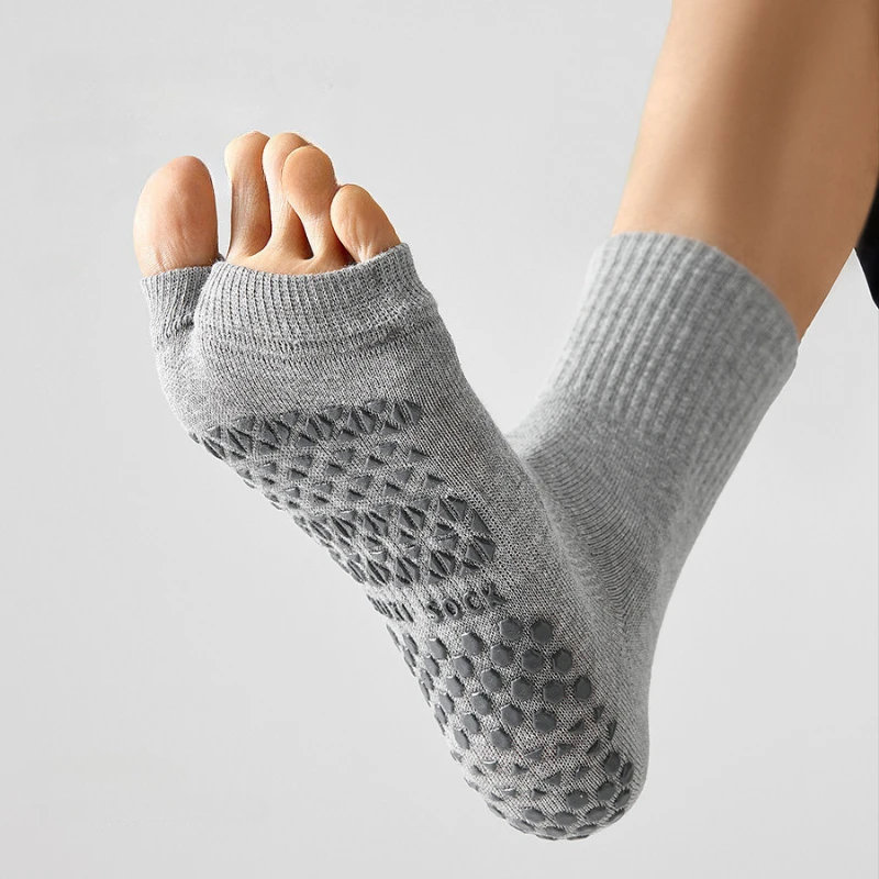 5 Pairs Men Open Toe Two Toe Grippy Socks for Male Non Skid Split Toe Fitness Socks for Studio Daily Use Solid Color Floor Socks