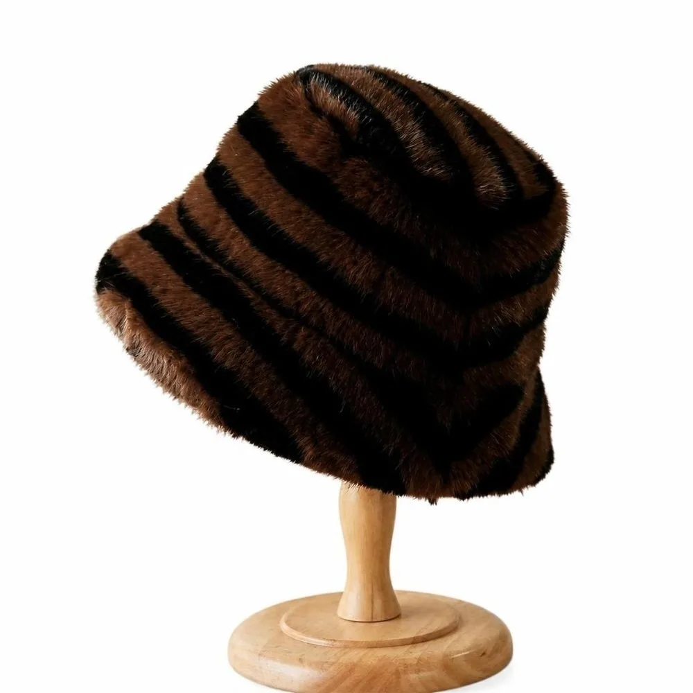 New Zebra Pattern Winter Bucket Hat Fluffy Ear Protection Striped Fisherman Hat Faux Fur Soft Basin Hat