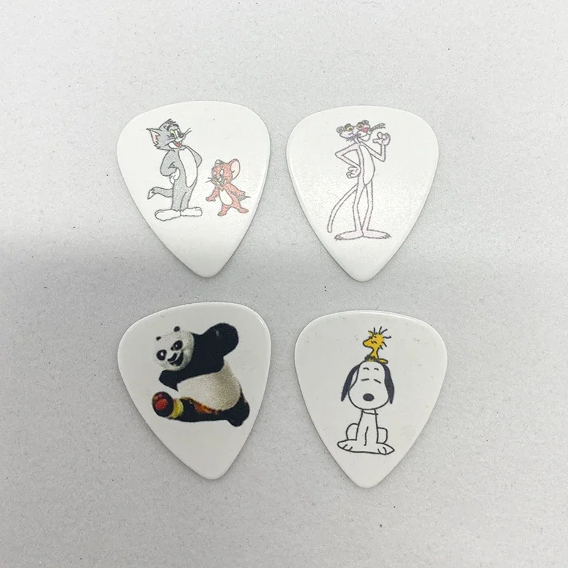 50pcs Multi Pattern 0.71mm Medium Cartoon Guitar Picks Celluloid  Mediators Plectrum Guitar Accessories for Acoustic