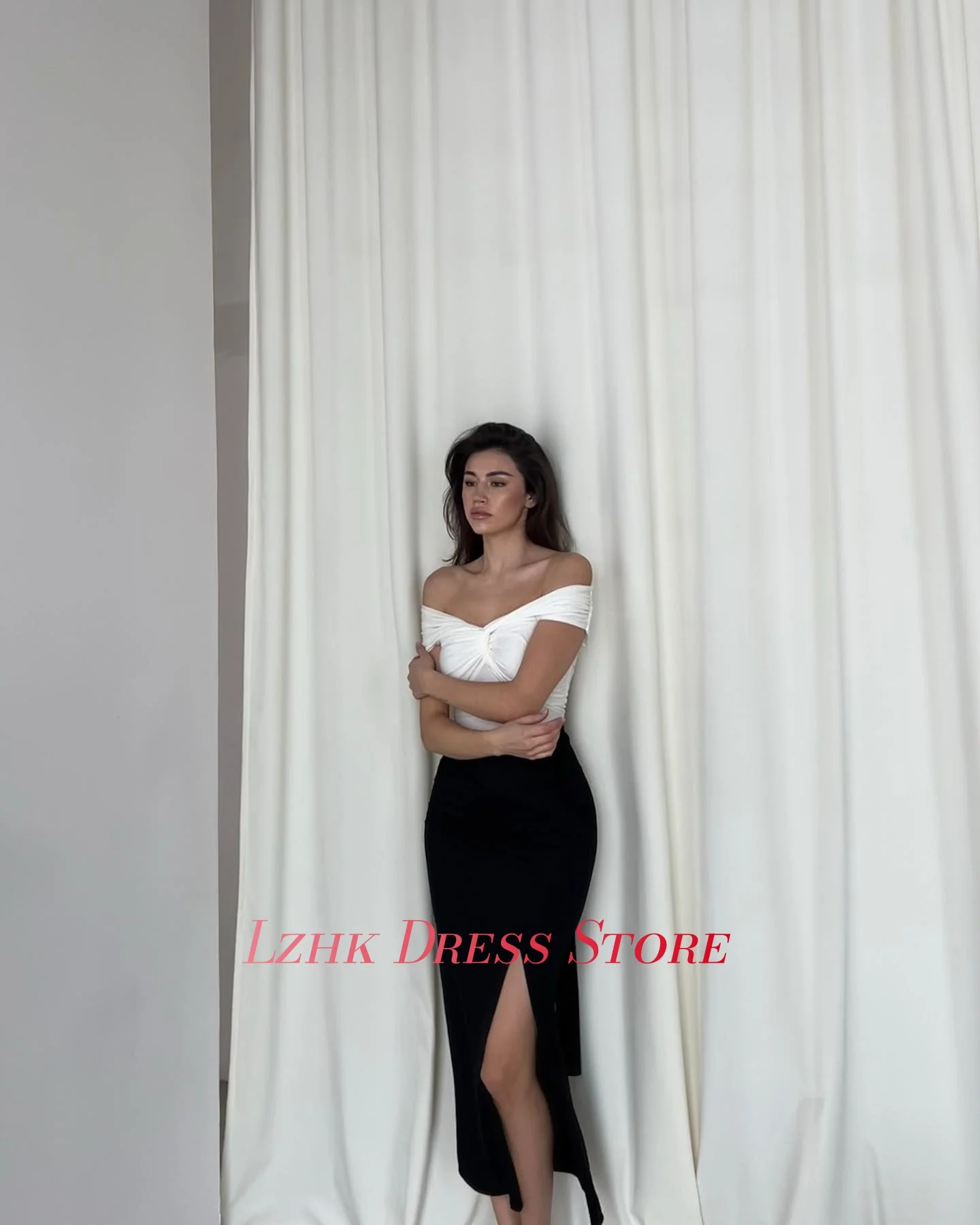 Vestido de noche recto con hombros descubiertos, Jersey Sexy personalizado, manga corta de alta calidad, cuello en V, longitud del té, vestidos de celebridades