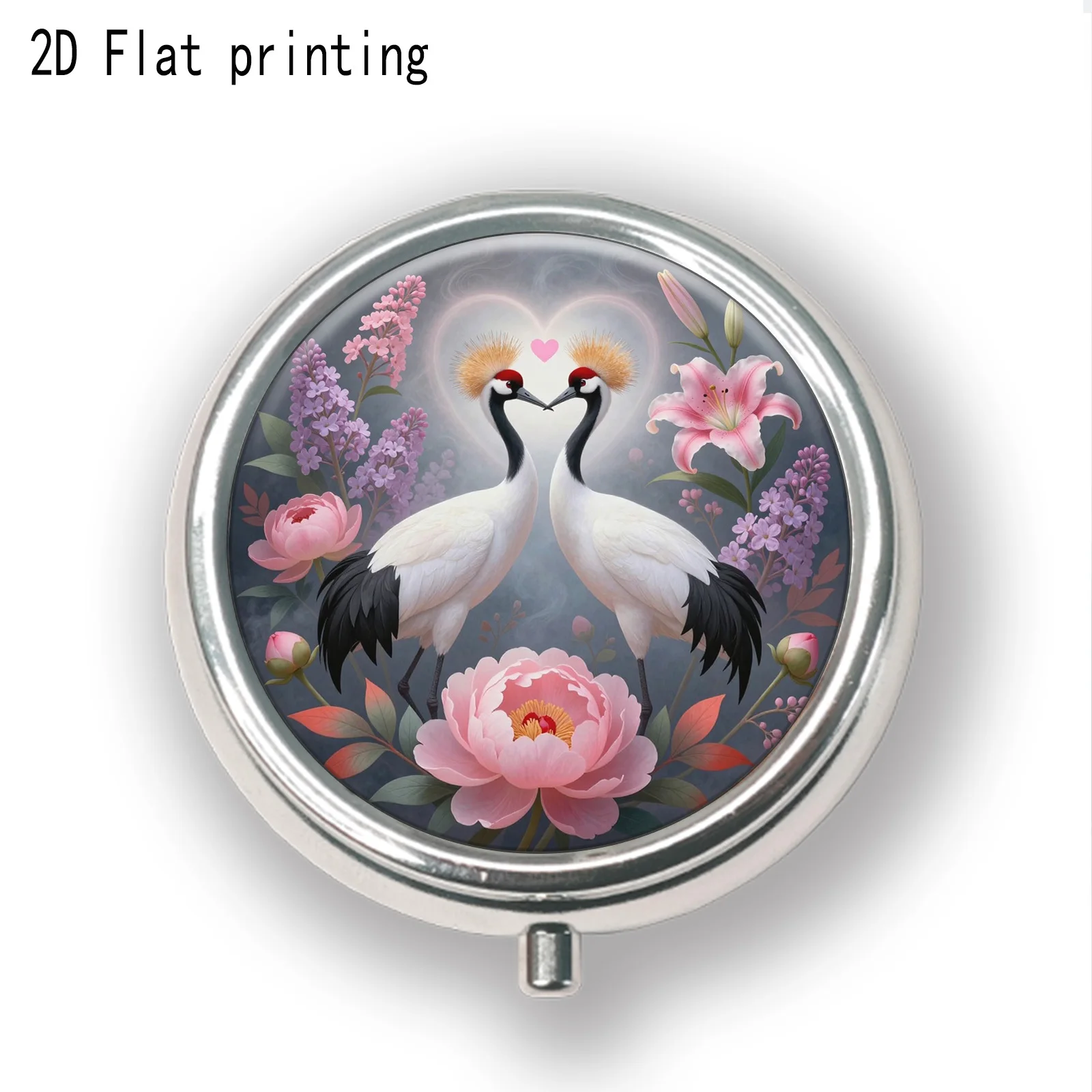 Single-piece, flat-printed, portable three-compartment pill box featuring a painting-style design of red-crowned cranes and flowers, convenient for storage, a compact and compact accessory box, a personal safety storage box, suitable for storing personal medication in all seasons