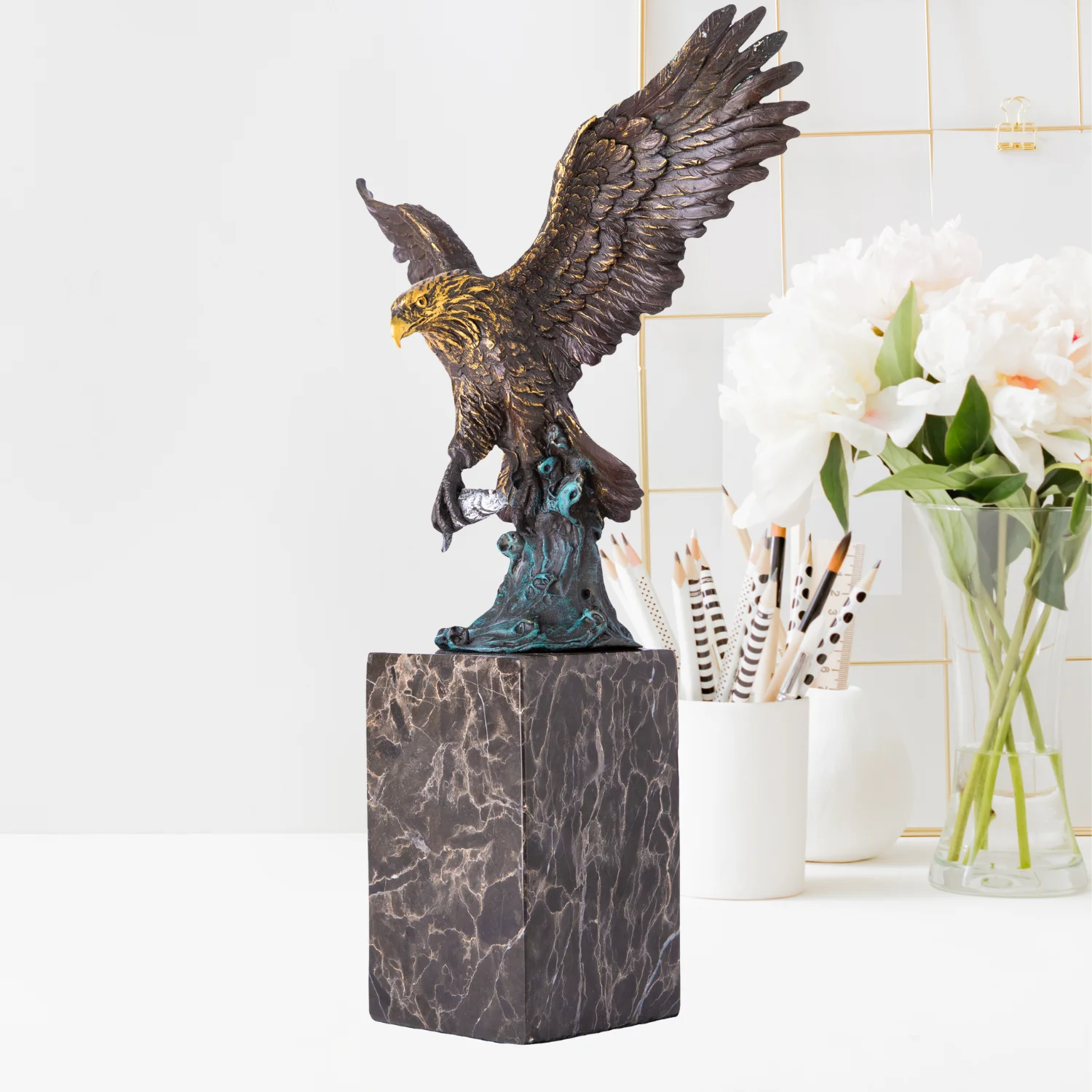 

38cm Eagle Catching Fish Bronze Statue Handcrafted Eagle Hunting Sculpture With Marble Base Home & Office Art Decor Unique Gift