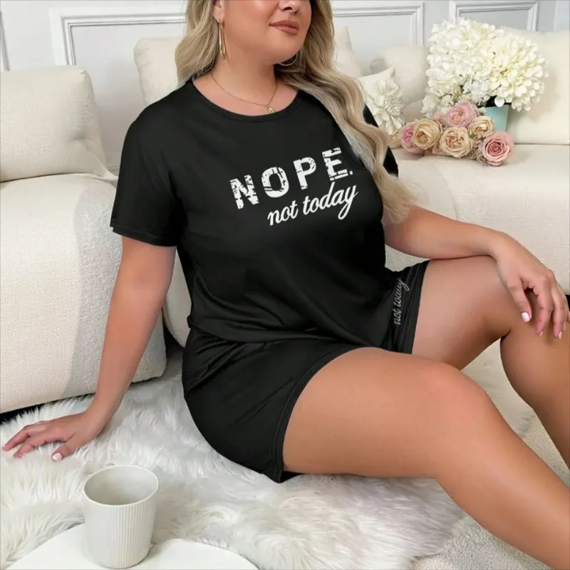 

Летний комплект пижамы больших размеров: удобная домашняя одежда из двух предметов с модным буквенным принтом