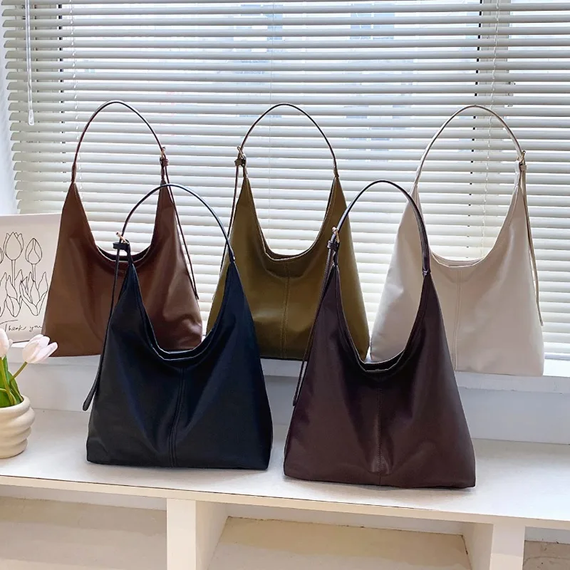 

New Retro Textured Shoulder Trendy elegant Underarm Bag & Commute Tote fashion Bag