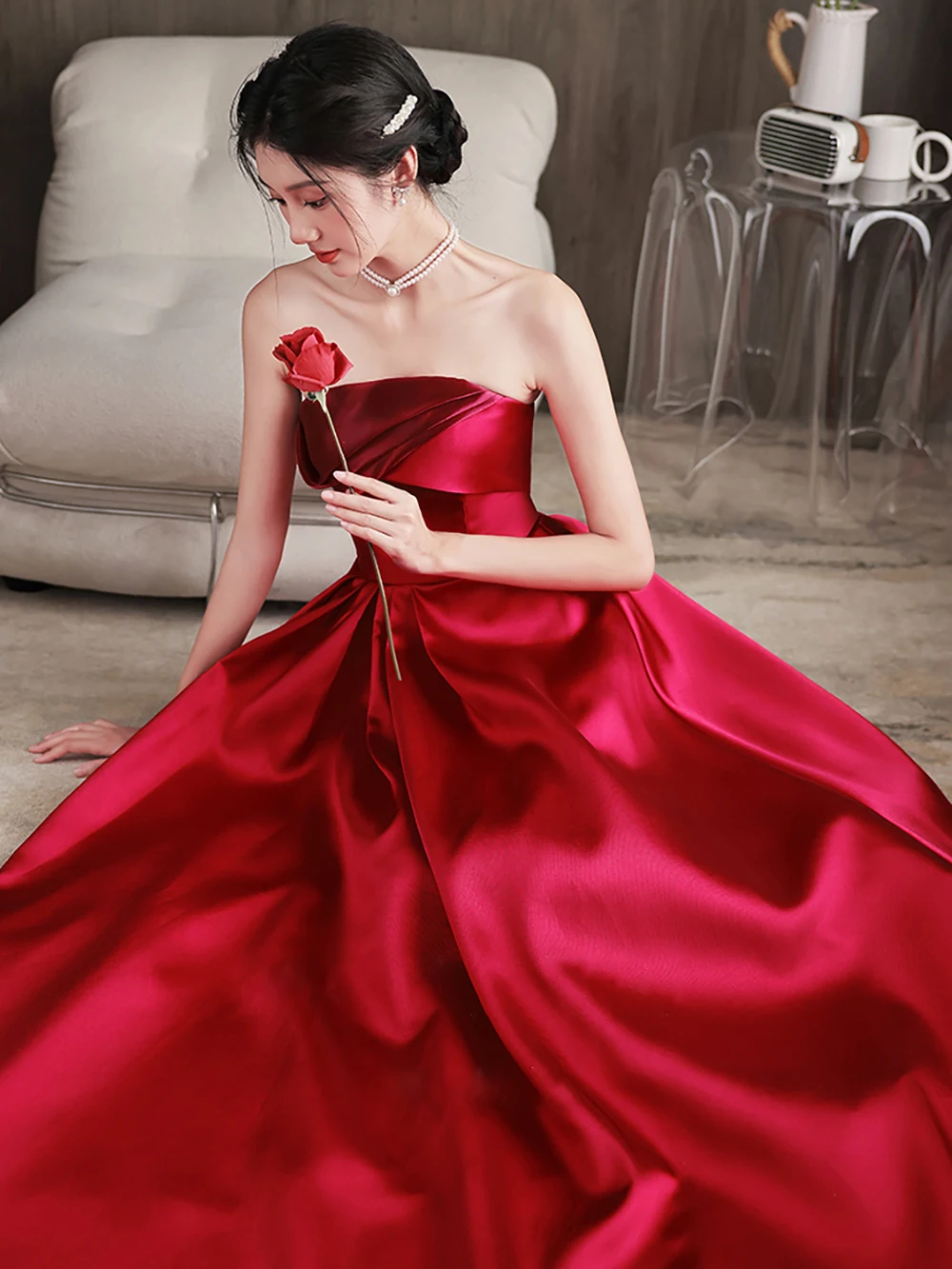 

Luxury Red Satin Strapless Evening Dress Women Bride Wedding Engagement Banquet Lady Sleeveless Prom Gown Quinceanera Dresses