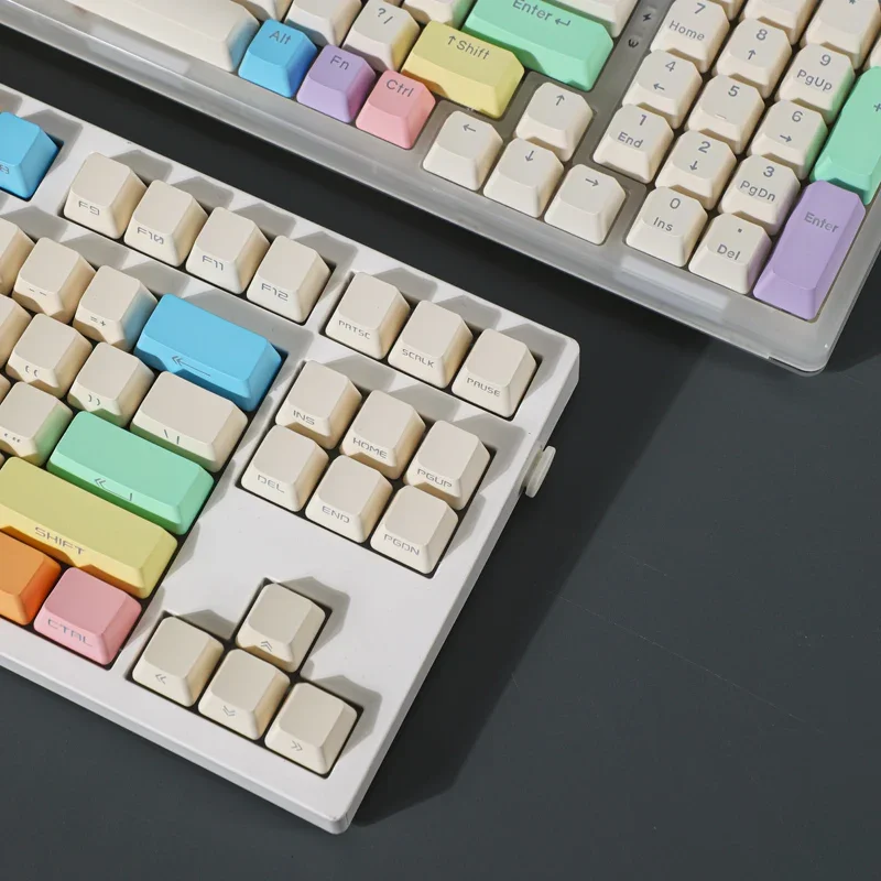 Official candy white gradual change PBT transparent keycap OEM side engraving adaptation 68/75/87 customization simplicity