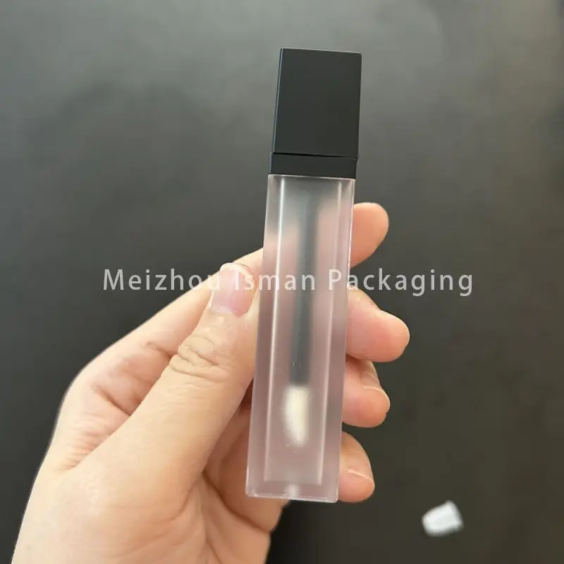 Botol kemasan lip gloss buram persegi mewah 50 buah matte hitam top lipstik cair tongkat lip gloss tabung 7ml