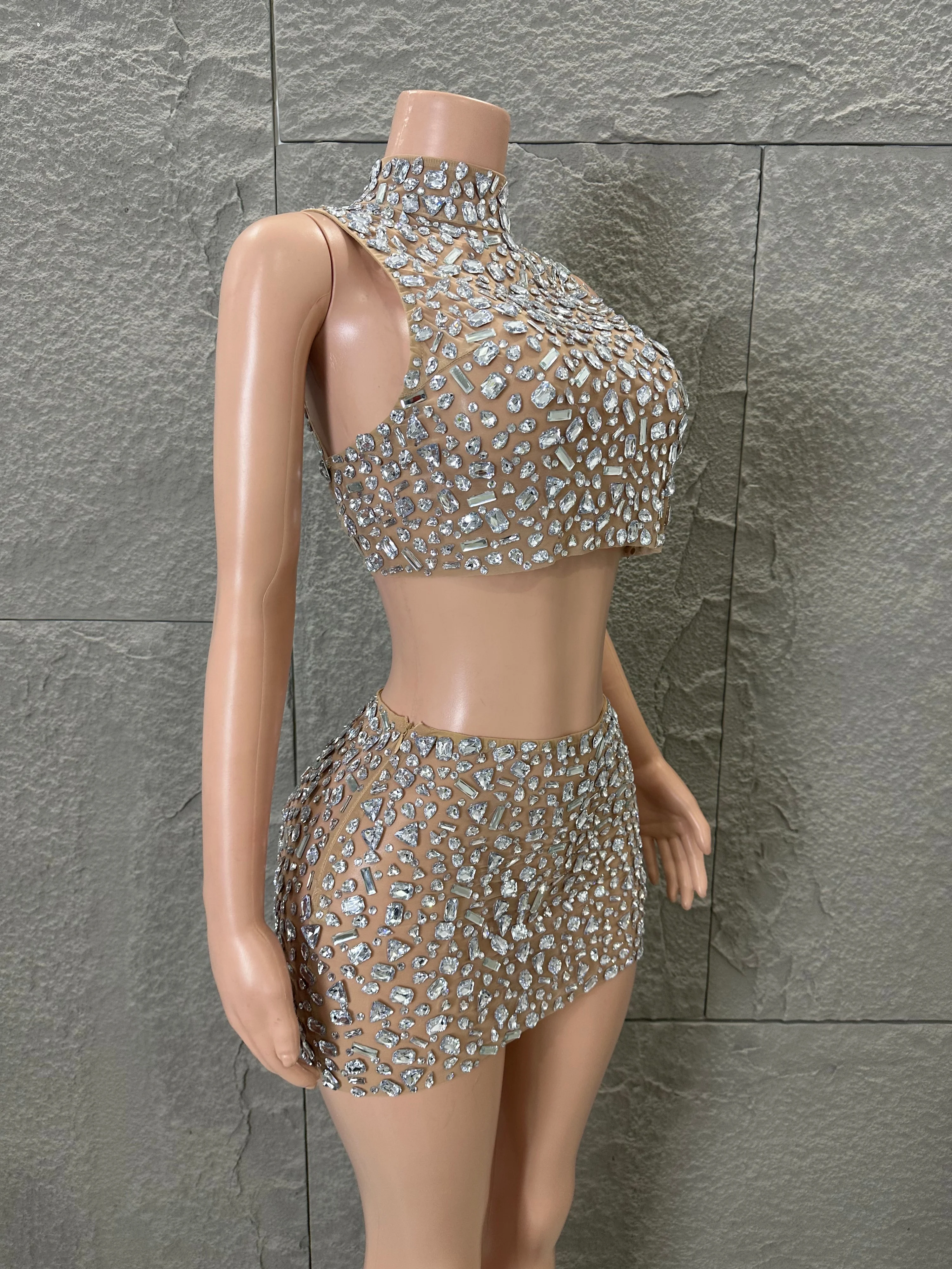 

Luxurious Sheer Mesh Silver Rhinestone Two-Piece Set Sexy Crop Top Mini Skirt Performance Costume Singer Stage Nightclub Outfit