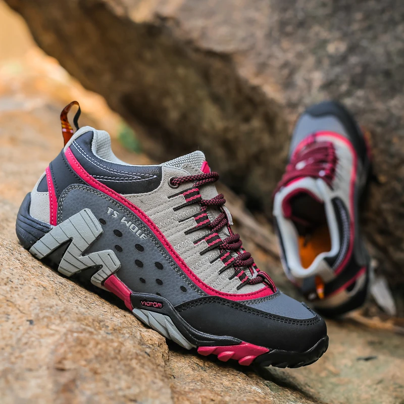 2024 New Couple Outdoor Hiking Shoes Fishing Sports Walking Sports Fishing Sports Shoes Comfortable Sports Running Shoes