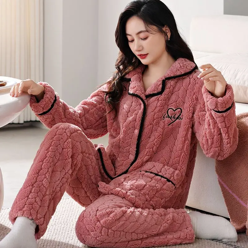 Wintertime New Style Coral Fleece Pajamas Ms. The Middle and Old Large Size Intensification Loungewear Set Winter Pijamas Women