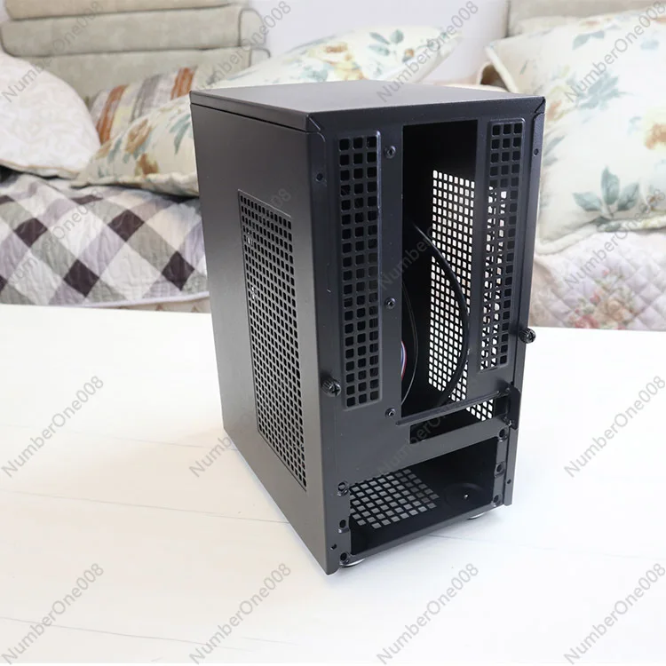 

Living room A4 mini ITX small case, supporting SFX power supply and half height graphics card small case