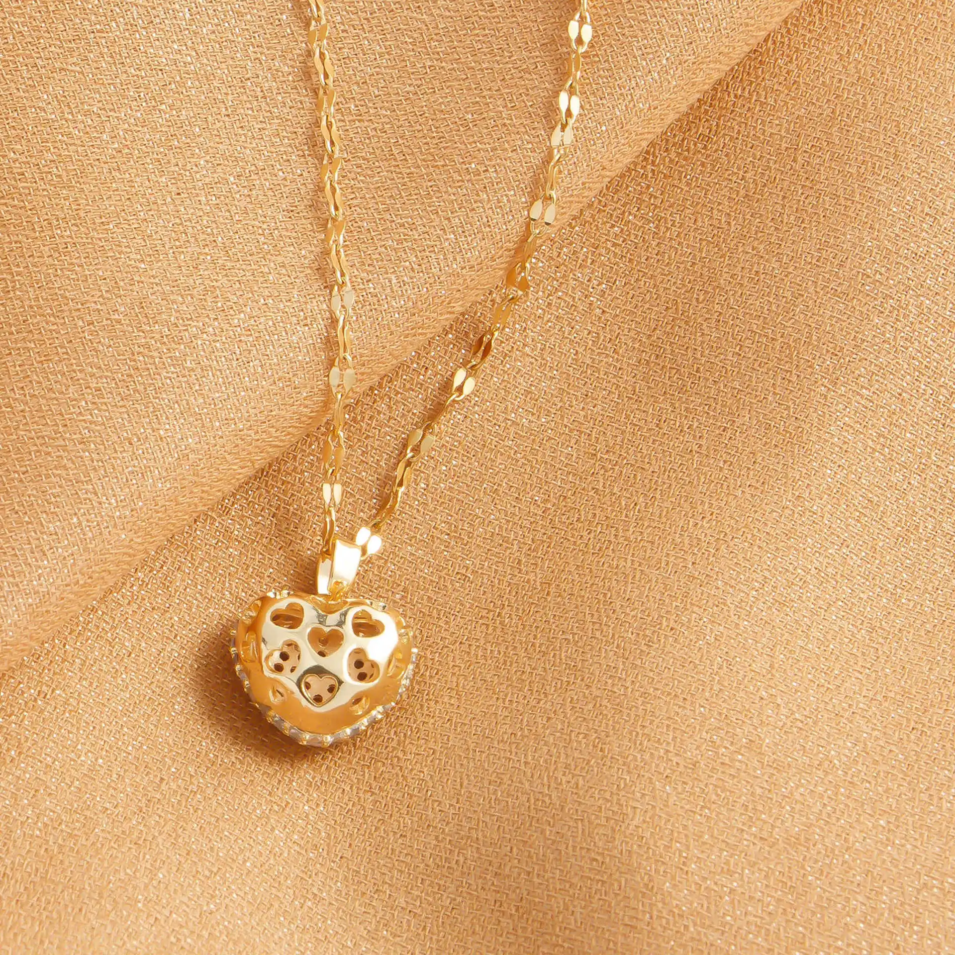Heart Pendant Necklace Set with Cubic Zirconia for Women Temperament Gold Necklace Wedding Party Jewelry Gifts for Her