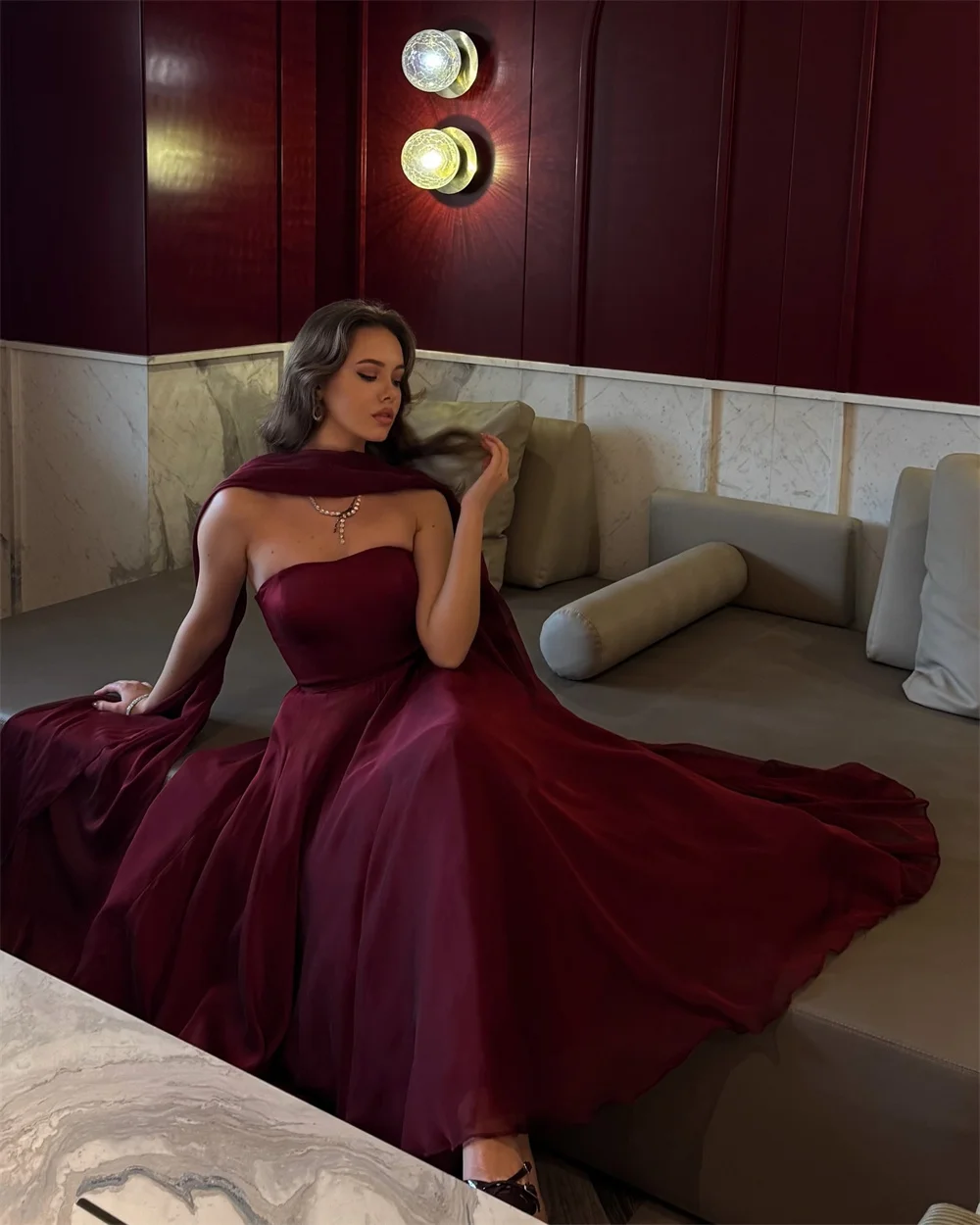 Mila Sukienki Wieczorowe Szyfonowe Bez Ramiączek na Zamówienie Bez Rękawów Sukienka na Bal 2025 Eleganckie Sukienki Formalne na Wesele do Kostek