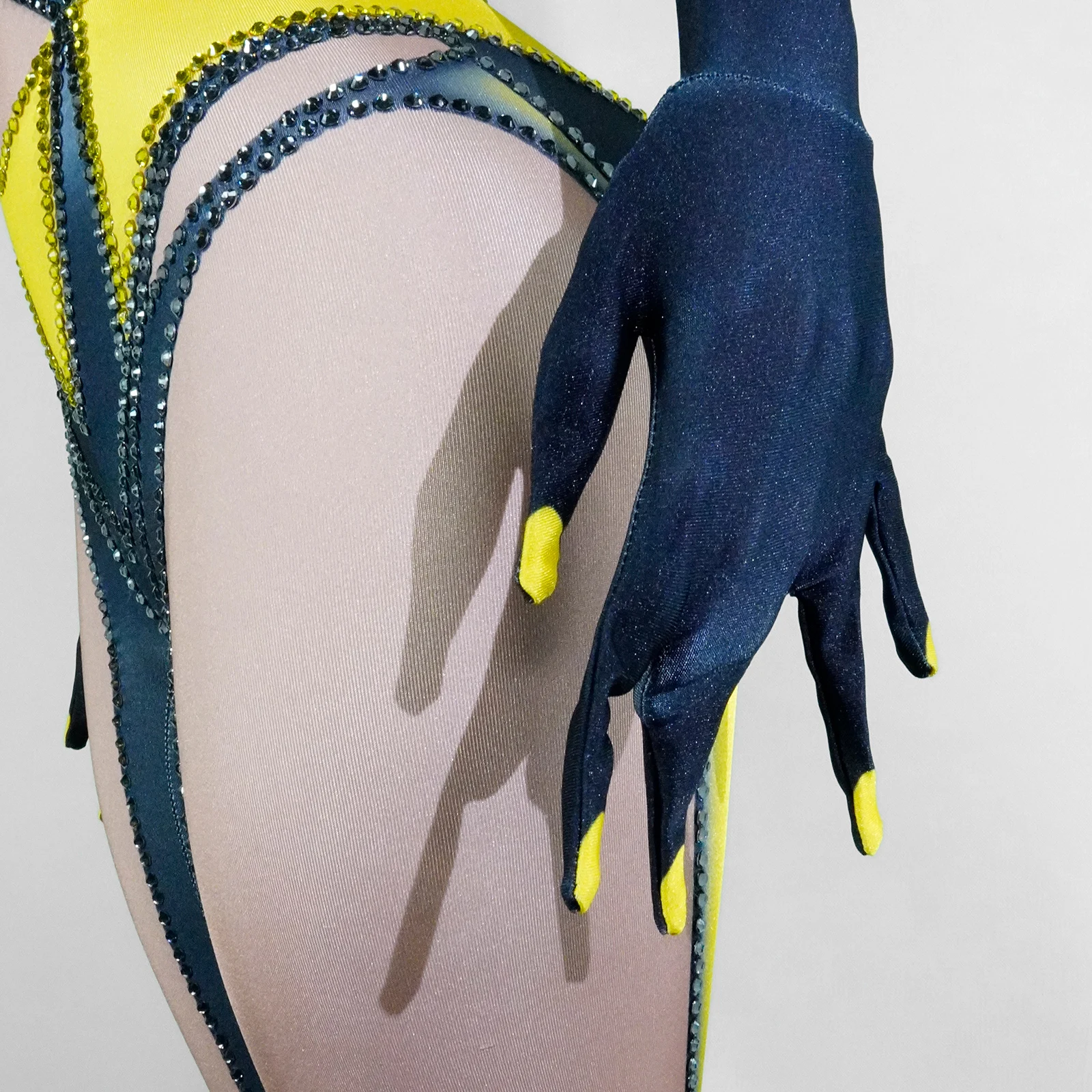 جديد أصفر حجر الراين مثير السيدات مرحلة الأداء Onepiece فستان ضيق حفلة عيد ميلاد المغني Dj الرقص سحب الملكة الزي