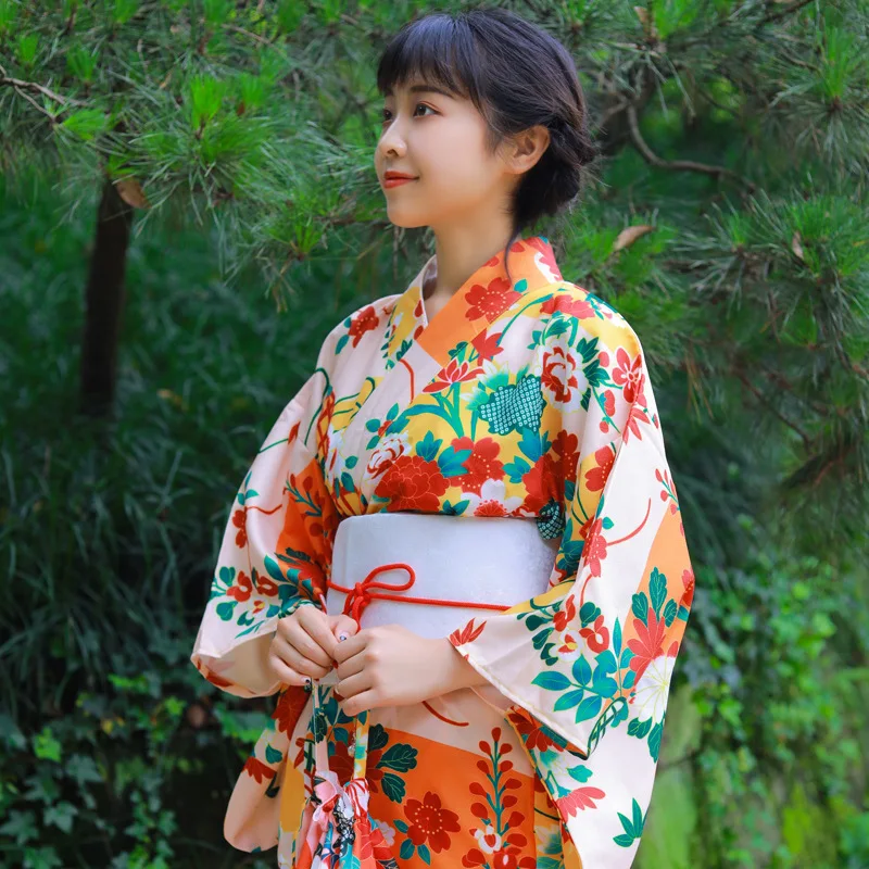 

Japanese Kimono Female Improved Version Of The Clothing Length 140 cm Polyester Kimono Yellow Camellias