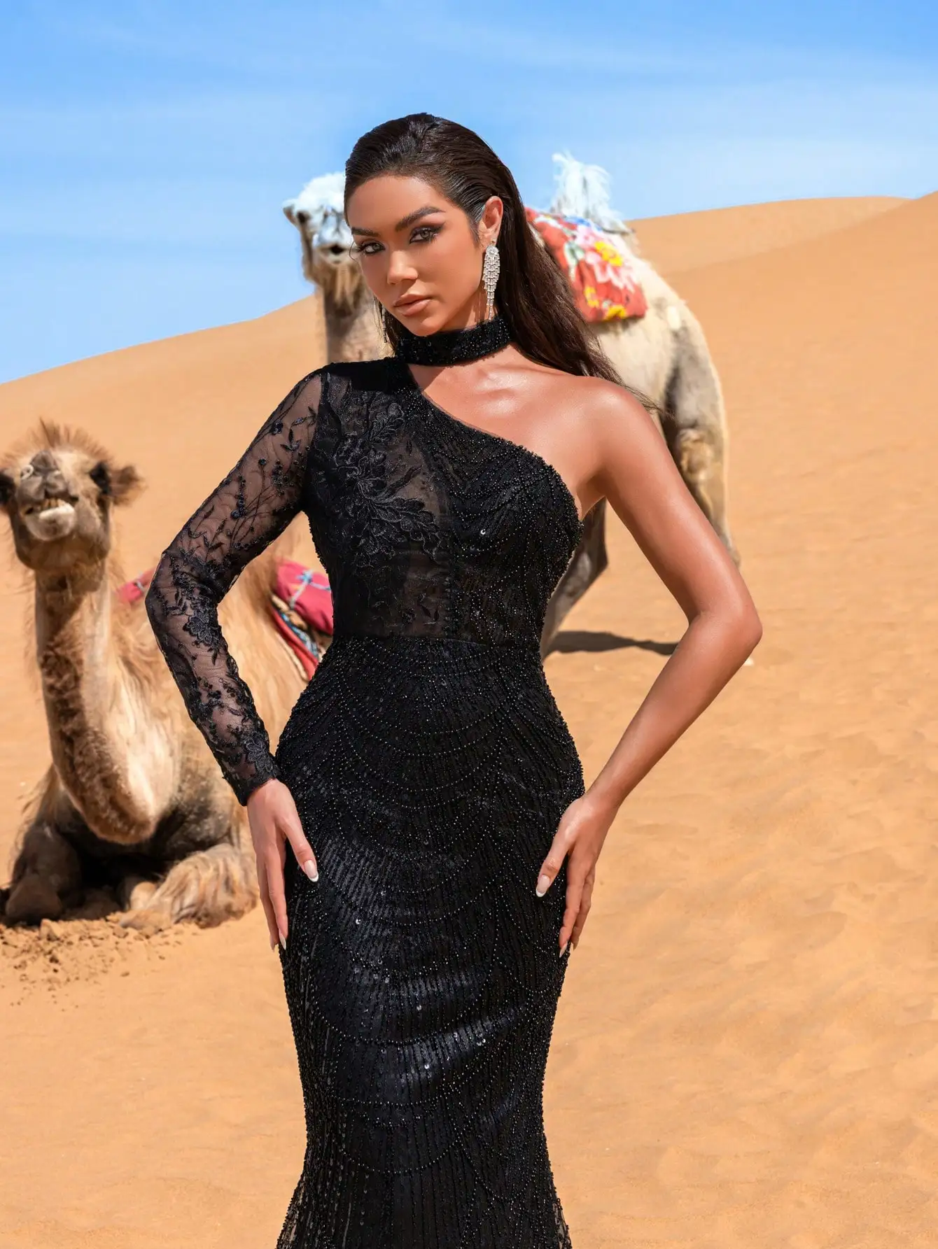 Haute Glamour Elegantes, perlenbesetztes One-Shoulder-Meerjungfrau-Abendkleid – taillierte Fischschwanz-Silhouette mit Hervorhebung der Kurven für Hochzeiten, G