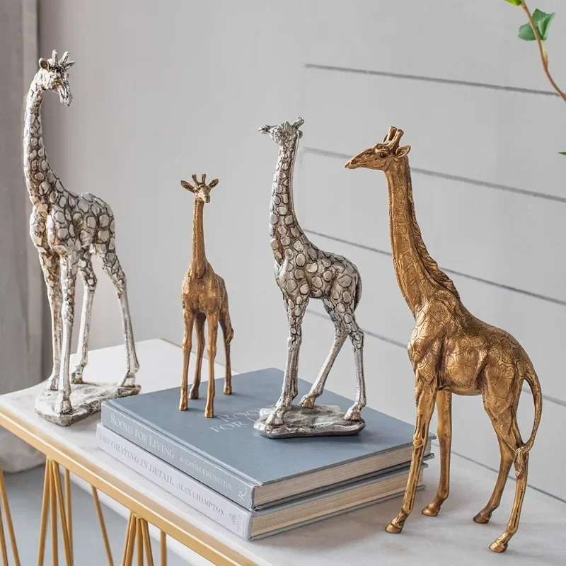 

BJ17 modern simple and luxurious giraffe resin living room porch ornaments model room display decorations