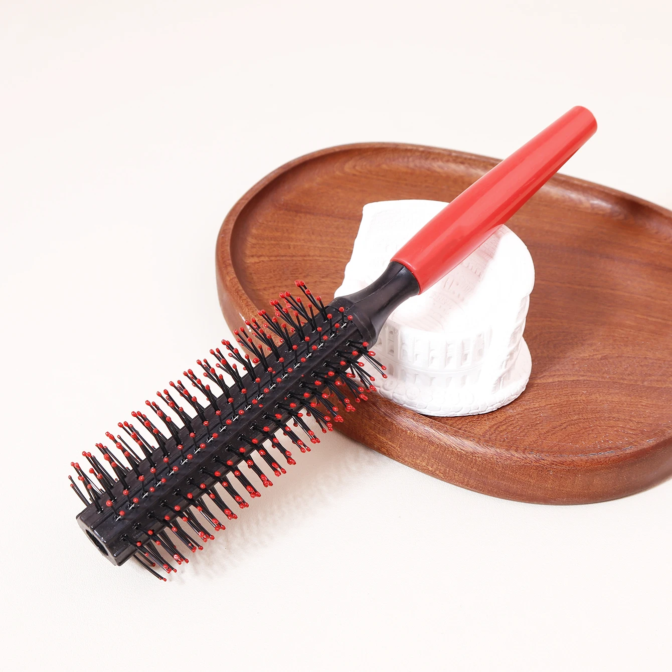 1Pc Quiff Roller Brush, Non-Slip All Hair Brush For Women and Men, Round Hair Brush Styles Rockabilly, Special for Real Hair Wig