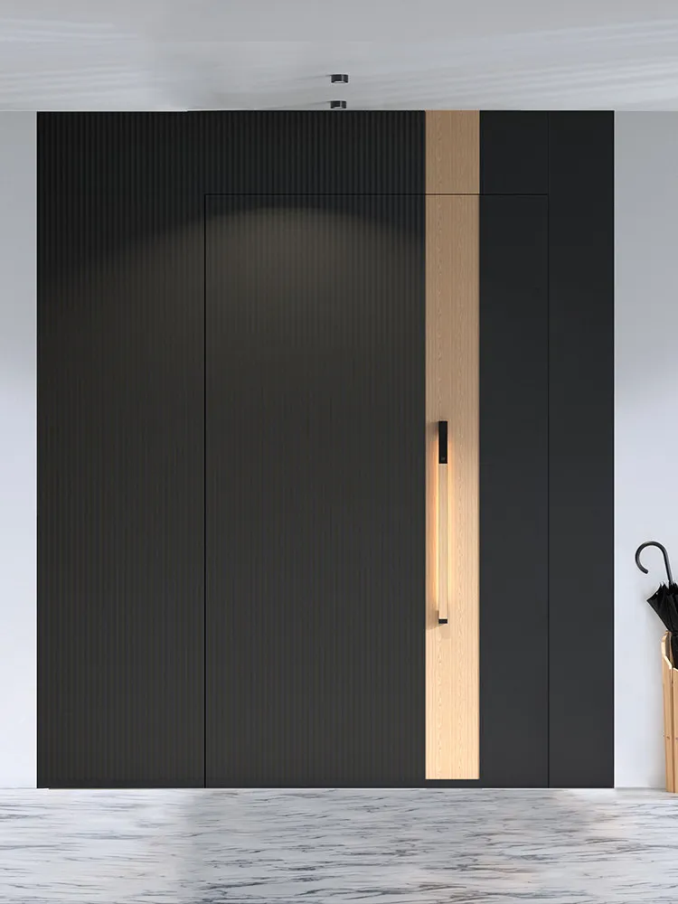 

Индивидуальные входные двери Master-Slider: каждая дверь — уникальный элемент ландшафта, входные ворота для виллы, двери класса безопасности А, новая модель 2026 года