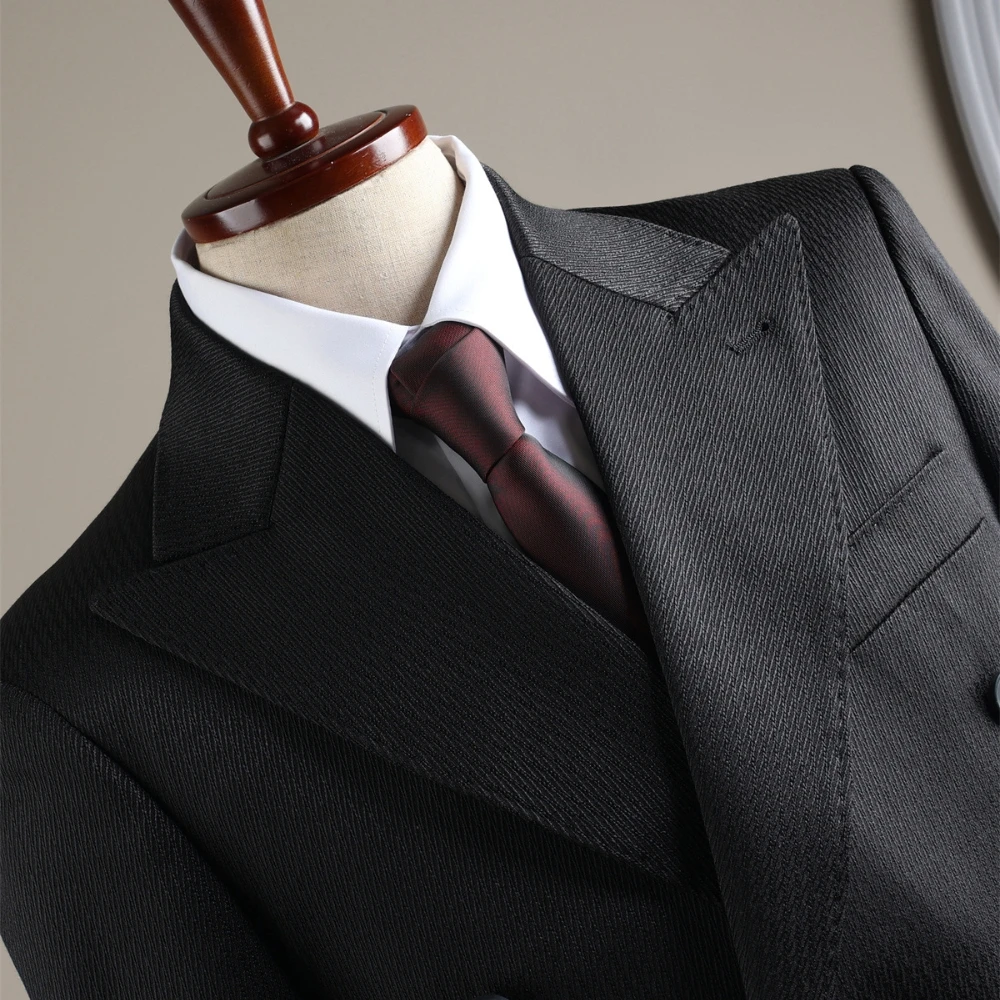 Dainty Black Peak Lapel Jacket Formal Banquet Men's Suit High Quality Luxurious Double Breasted Patterned Tuxedo For Party