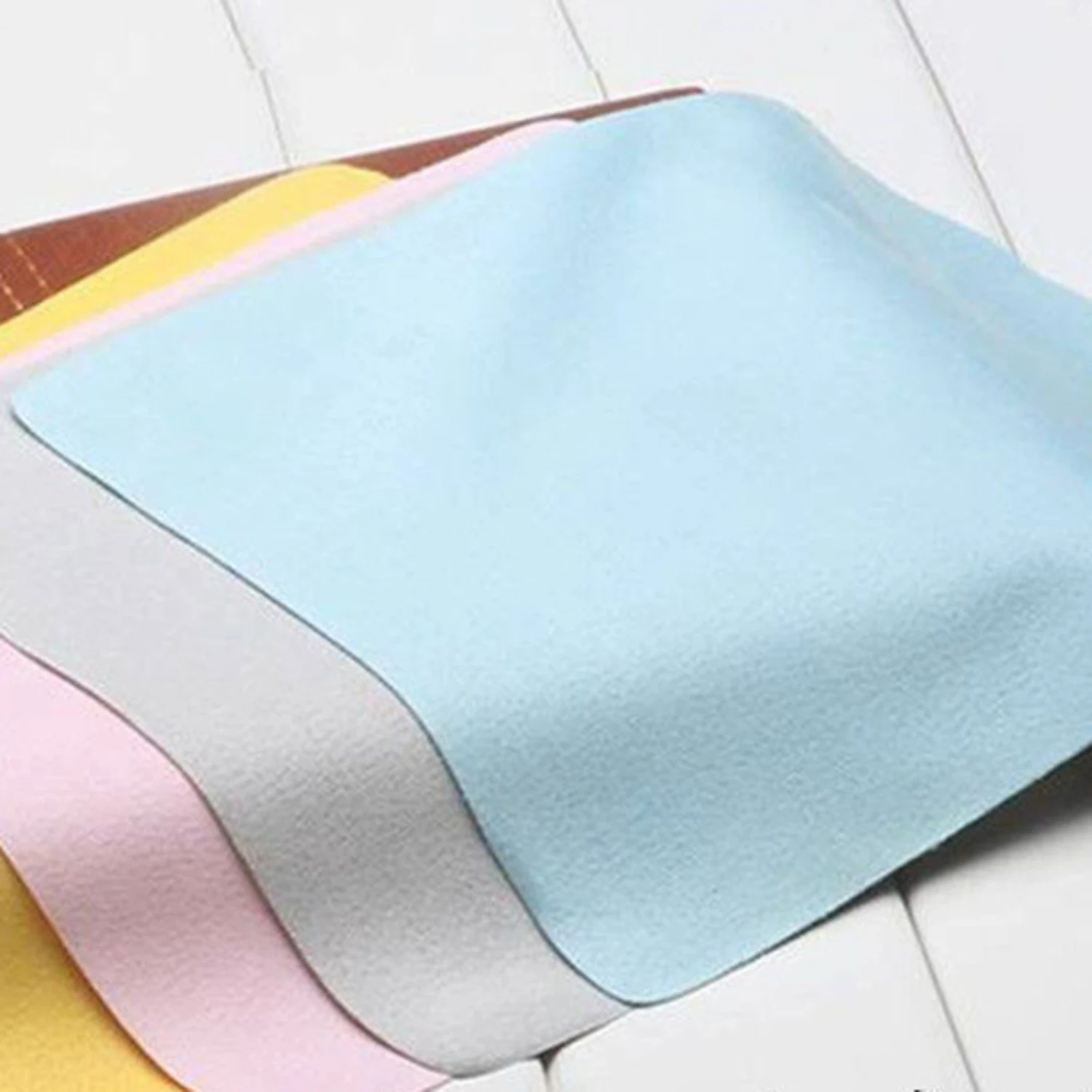 20pcs/lots High Quality Chamois Glasses Cleaner Microfiber Cleaning Cloth For Lens Phone Screen Cleaning Wipes