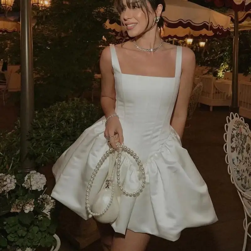 فستان جديد للنساء بتصميم خريف وشتاء، ياقة مربعة، خصر مخصر، قصير بدون أكمام، تنورة على شكل A عالية الخصر.