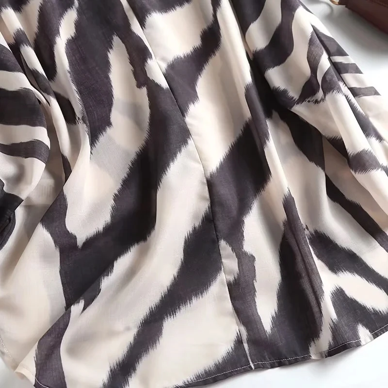 Dave&Di Geometric Zebra Printing Vintage Shirt Casual Loose Blouse Women Tops England Stye Fashion Blouse