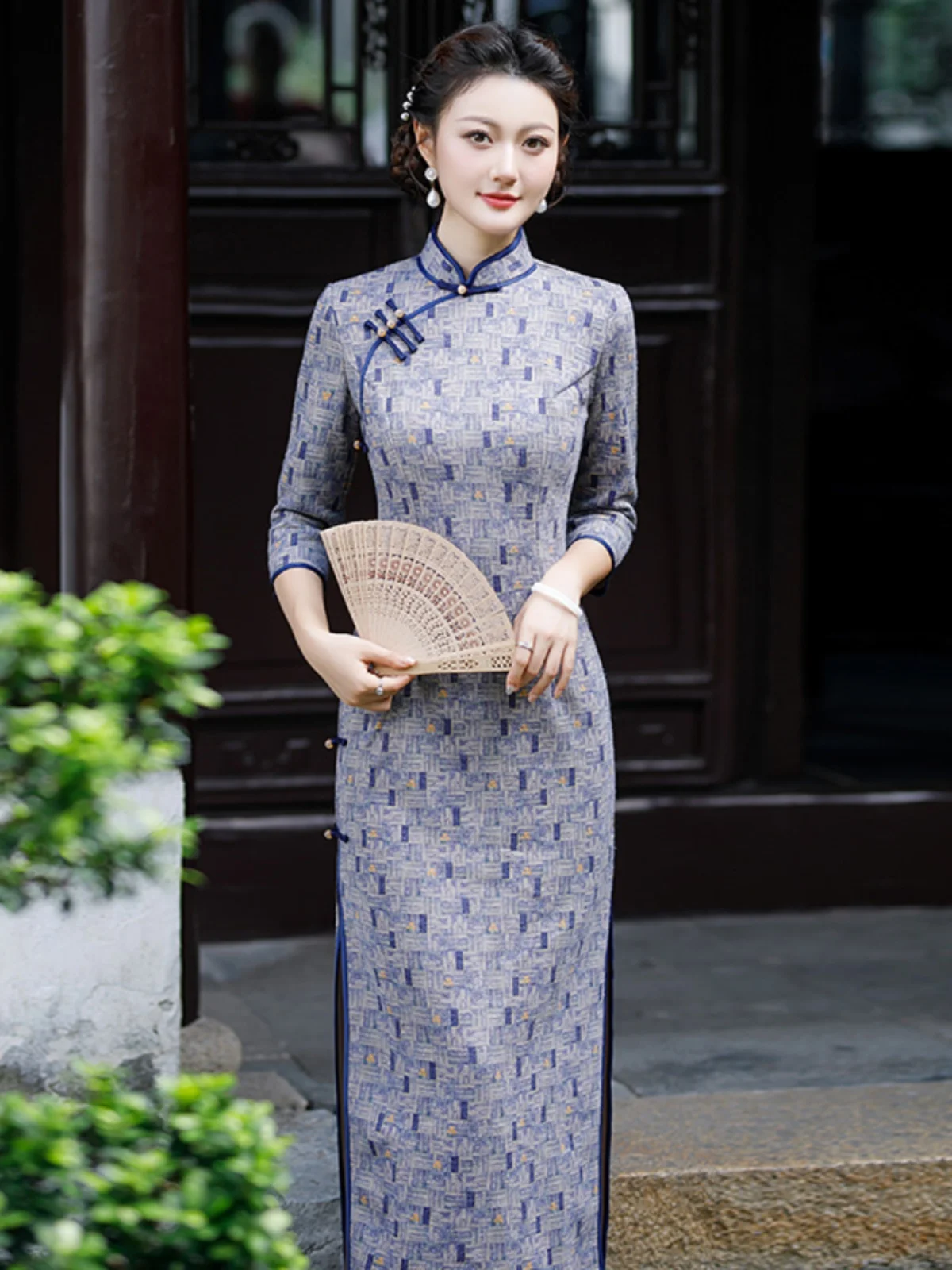 

Традиционное длинное макси-платье в винтажном китайском стиле для женщин, приталенное, осень 2025, новая коллекция весна-осень, для мам