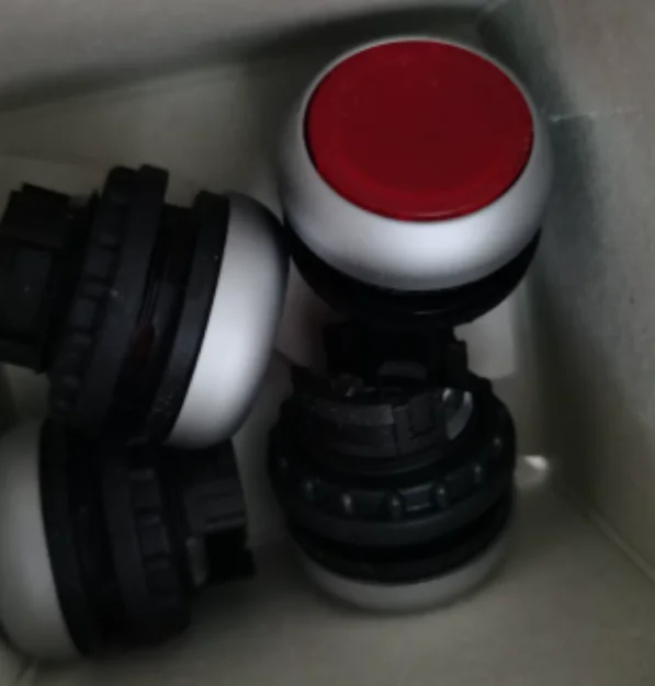 3PCS New M22-DRL-R button indicator EA