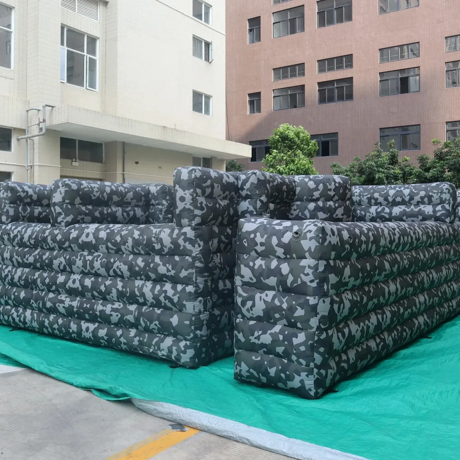 Commercial Gray Camouflage Stacked Rail Inflatable Maze 6X8m 20X26ft with Blower Rental Challenge Outdoor Party Events Fun