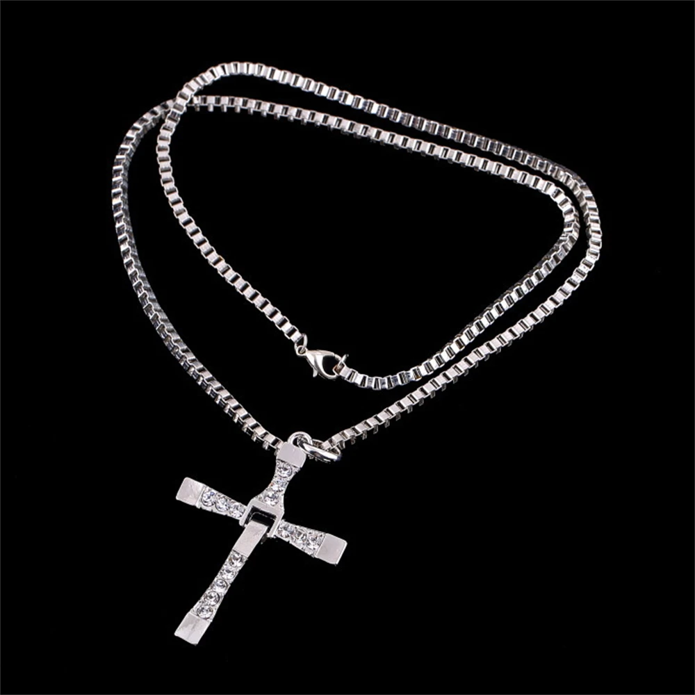 Fast and Furious 8 Dominic Toretto Cross Necklace Jewelry Classic Rhinestone Charms Cross Alloy Necklaces Men Pendant Gift