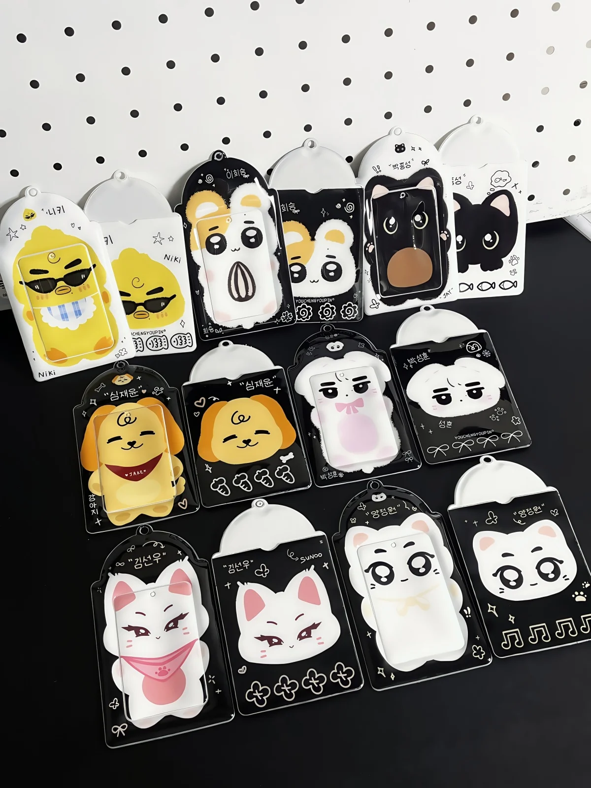 Cute Animal Photo Card Holder, K-Pop Idol Photo Card Holder, Suitable for 3-3.5 Inch Photo Cards, Card Holder Keychain, Anime Ga