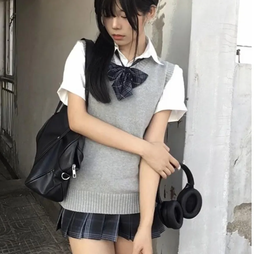 plus Size Women's JK orm Sweater Vest V-Ne ort Sve Overlap Plaid Skirt Set Summer Faion Two-Piece Polyester Blend