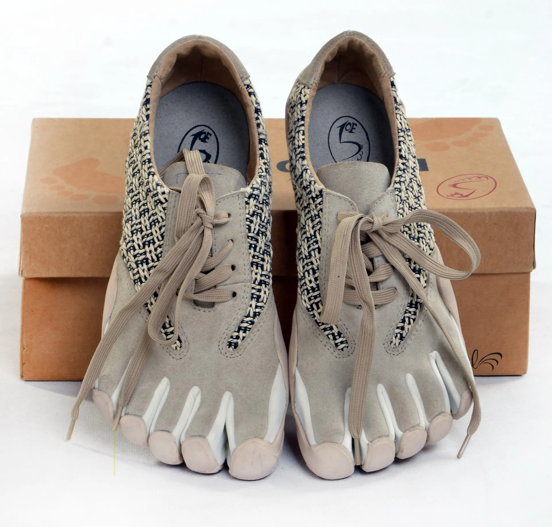 Men's Five-Toe Hiking Weightlifting Shoes Non-Slip, Comfortable, Versatile Suitable for River Tracing, Fitness and Rock Climbing